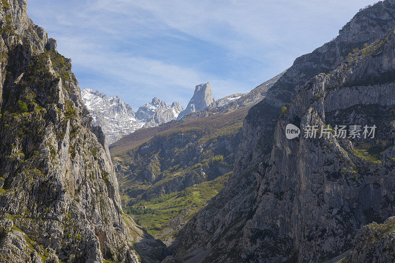 阿斯图里亚斯，Cabrales-Mirador del Naranjo de Bulnes, Cares峡谷的Naranjo de Bulnes